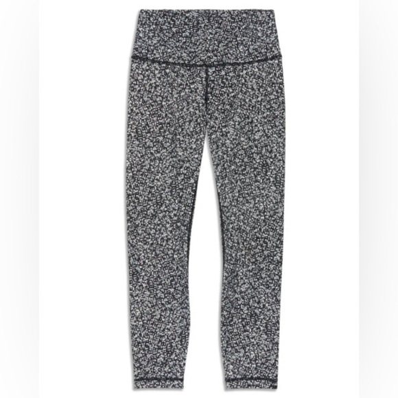 Lululemon size 6 Wunder under high rise 7/8 length black speckled Leggings - Picture 1 of 6